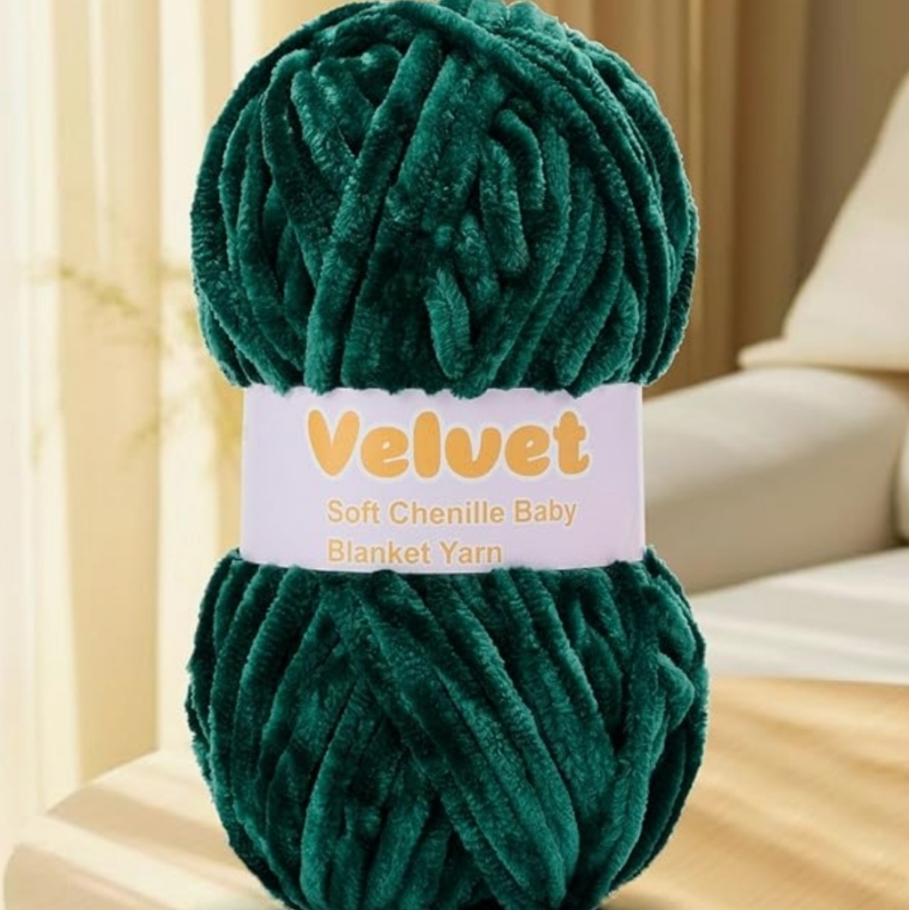 Velvet Yarn, Soft Chenille Baby Blanket Yarn, 66 Yards, Emerald Green